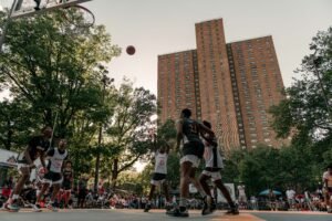 Lire la suite à propos de l’article Comment organiser un tournoi de streetball dans votre communauté